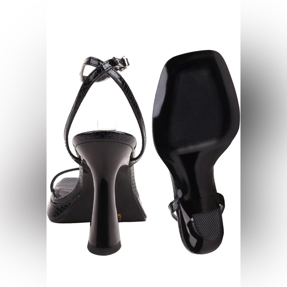 Platform Structured Heels - Picture 7 of 7